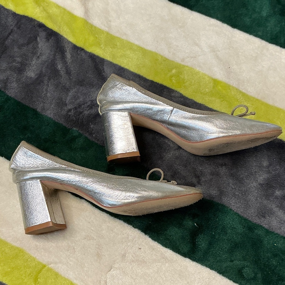 Zara Silver Ballet Flats with Bow Accent Size 4 - Picture 9 of 16